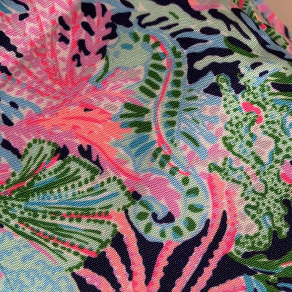 🎉Host Pick🎉 NWT Lilly Pulitzer Wine Carrier - Picture 4 of 13